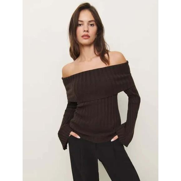 Reformation Lana Cashmere Blend Off the Shoulder Sweater Black Bean Brown Medium - Picture 1 of 7